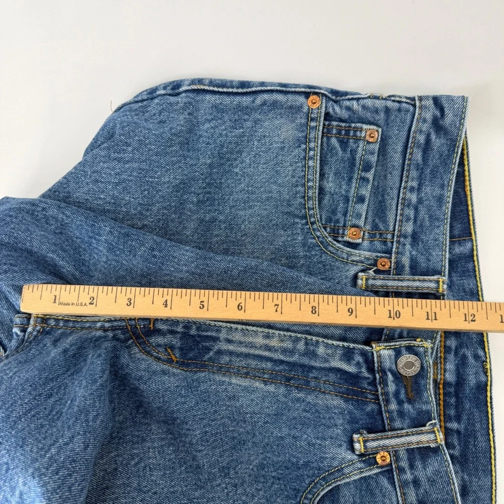 Levis 550 Relaxed Fit Tapered Leg Jeans Medium Wash Blue 32x30 00550-4891